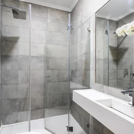 5-Bedroom Apartment Near Lx Factory Lisboa