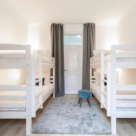 The Lotus - Alcantara Apartman *