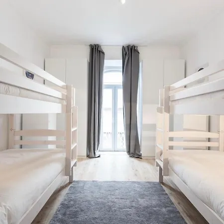 The Lotus - Alcantara Appartement